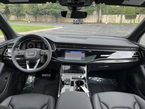 2025 Audi Q7 quattro Premium Plus 55 TFSI
