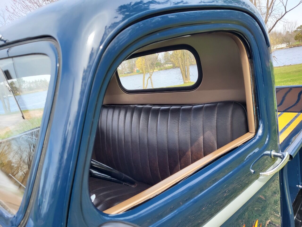 1946 Chevrolet 3600 102