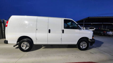 2024 Chevrolet Express 2500