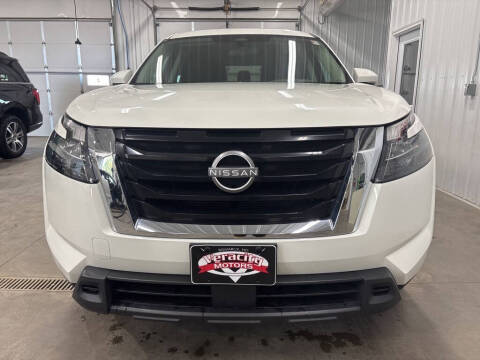 2023 Nissan Pathfinder SV