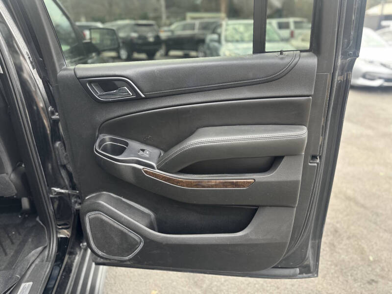 2017 Chevrolet Suburban LT