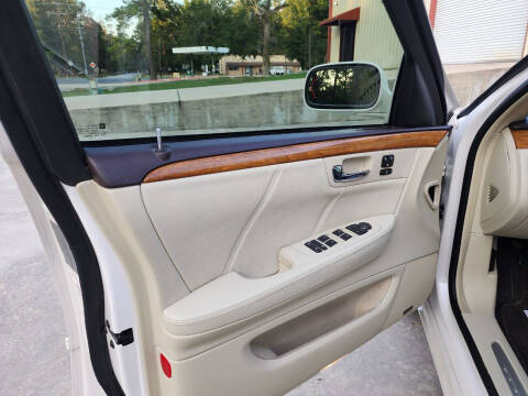 2011 Cadillac DTS Platinum Collection