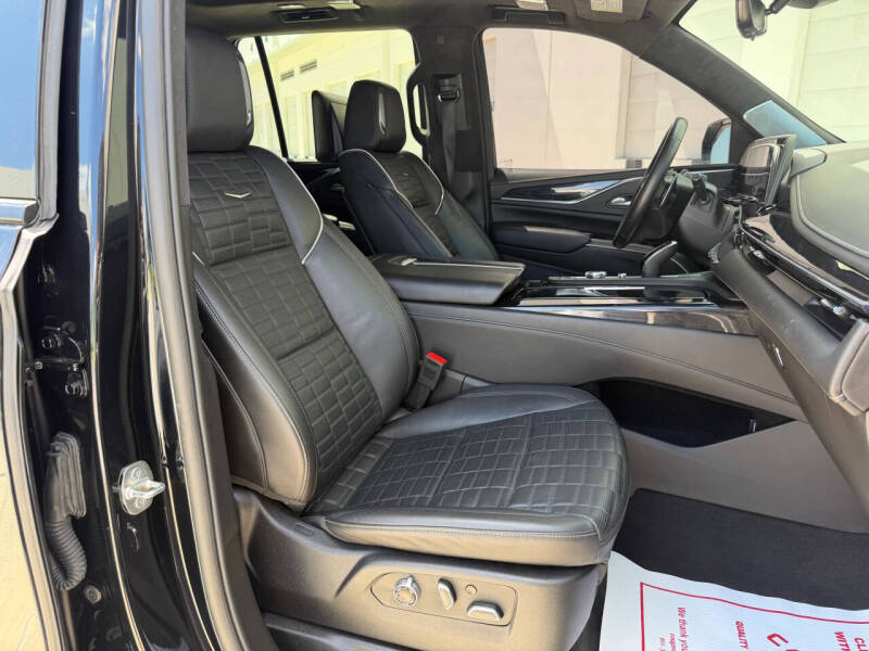 2024 Cadillac Escalade-V