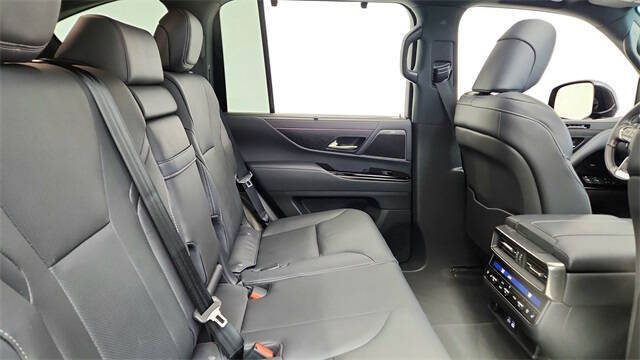 2024 Lexus LX 600 Luxury