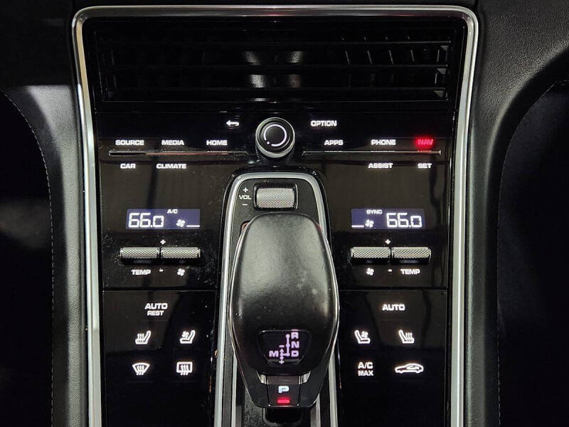 2023 Porsche Panamera