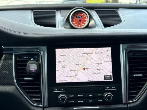 2017 Porsche Macan GTS