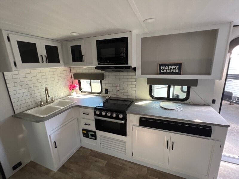 2022 Keystone RV HIDEOUT 25DBWE