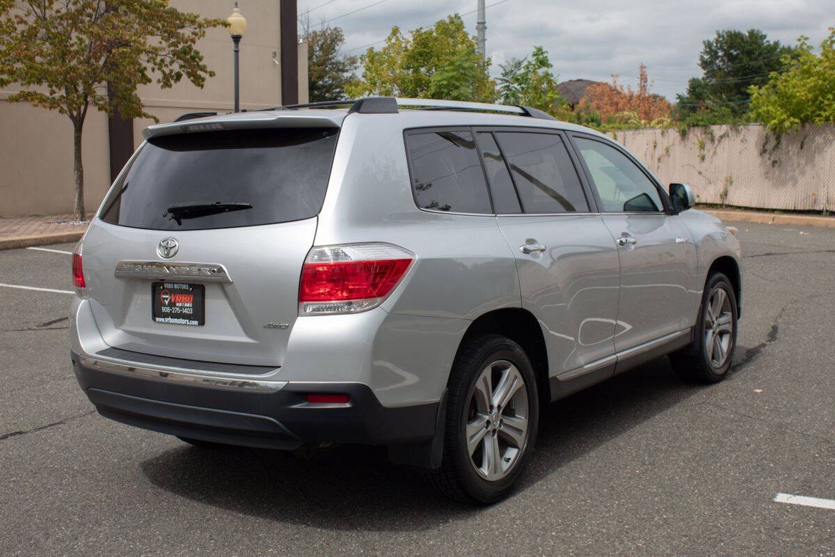 2011 Toyota Highlander for sale at Vrbo Motors in Linden, NJ