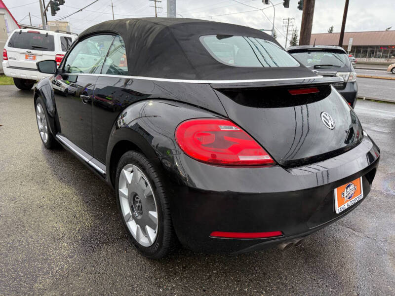 2013 Volkswagen Beetle Convertible 2.5L 50s Edition