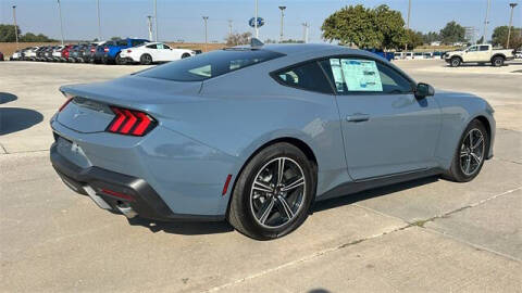 2025 Ford Mustang EcoBoost