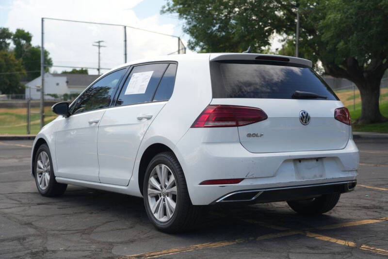 2020 Volkswagen Golf TSI