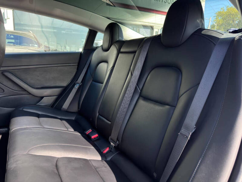 2019 Tesla Model 3 Mid Range