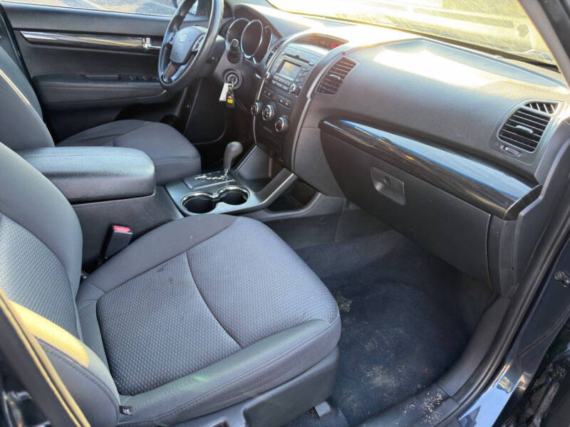 2012 Kia Sorento LX