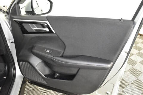 2024 Mitsubishi Outlander ES