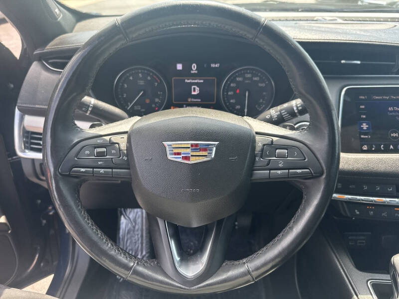 2019 Cadillac XT4 Premium Luxury
