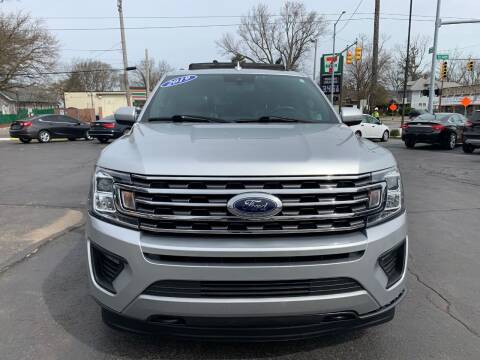 2019 Ford Expedition MAX for sale at DTH FINANCE LLC in Toledo OH