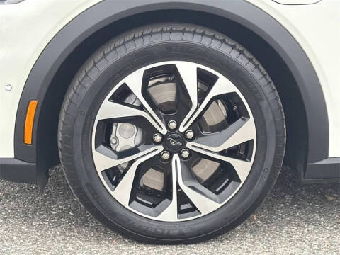 2024 Ford Mustang Mach-E Select