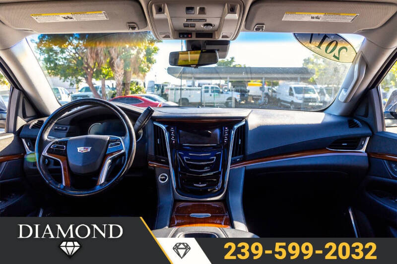 2017 Cadillac Escalade Luxury