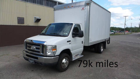 2014 Ford E-350 for sale at Car $mart in Masury OH