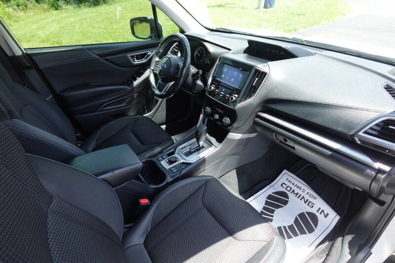 2023 Subaru Forester Premium