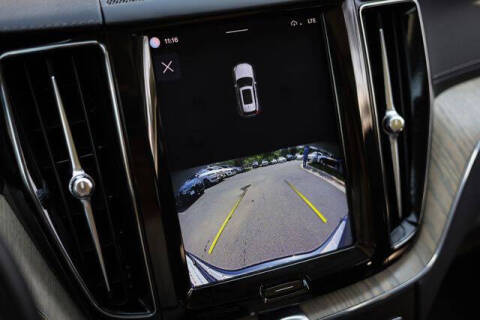 2022 Volvo XC60 B5 Inscription