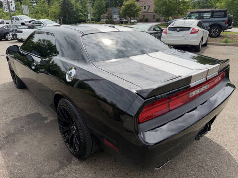 2011 Dodge Challenger SRT8 392