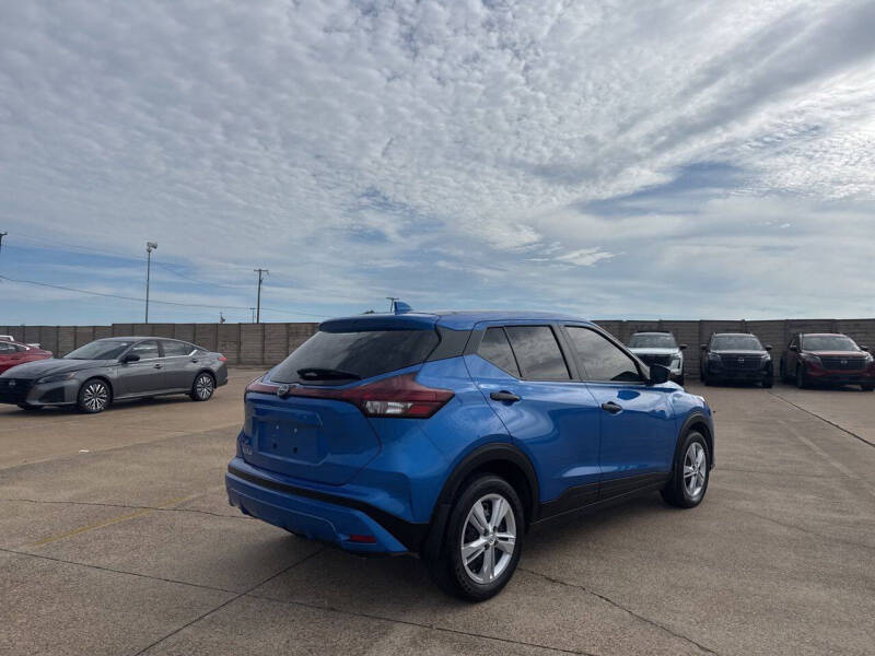 2024 Nissan Kicks S