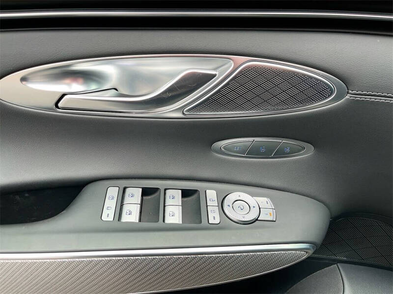 2025 Genesis GV70 2.5T Standard