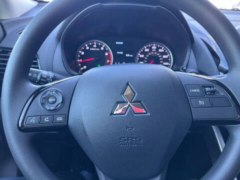 2025 Mitsubishi Eclipse Cross LE