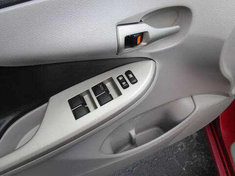 2012 Toyota Corolla LE