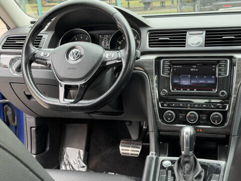 2016 Volkswagen Passat 1.8T SE