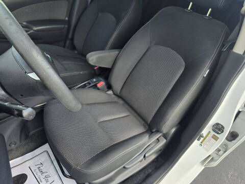 2016 Nissan Versa 1.6 SV