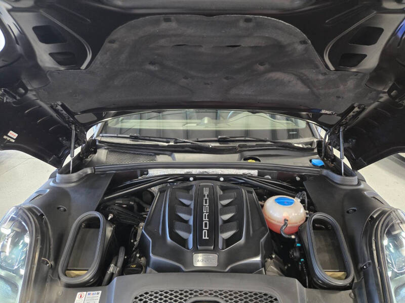 2017 Porsche Macan S