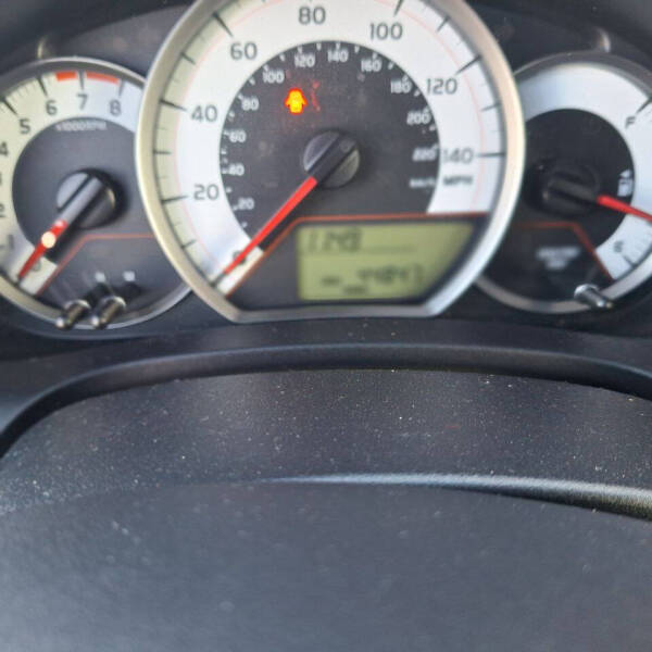 2012 Toyota Yaris 5-Door SE