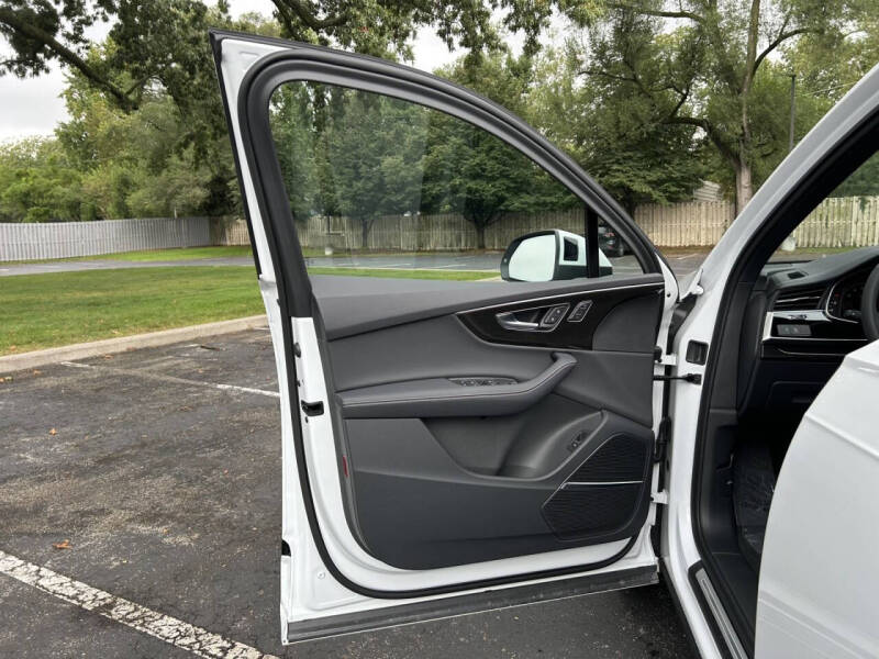 2025 Audi Q7 quattro Premium Plus 55 TFSI