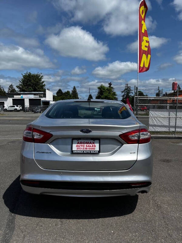 2014 Ford Fusion SE