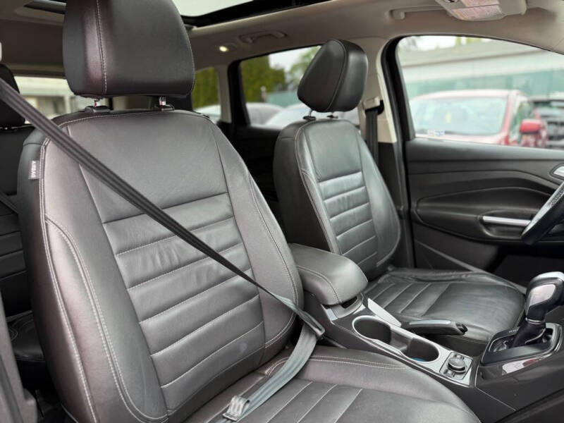 2015 Ford Escape Titanium