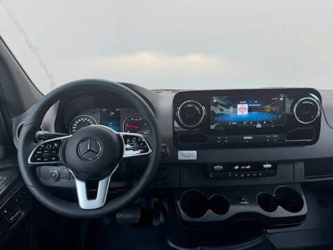 2024 Mercedes-Benz Sprinter 2500