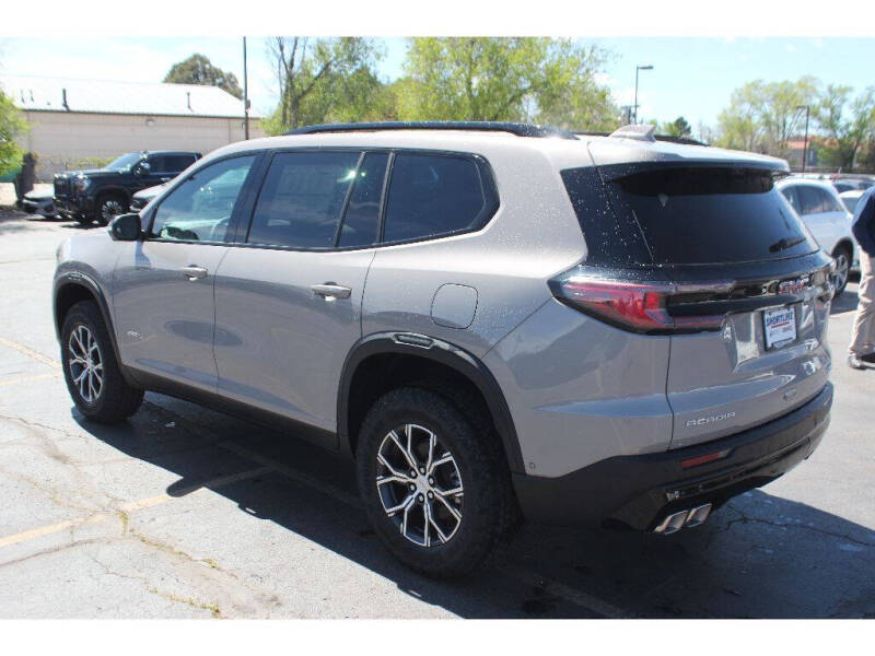 2026 GMC Acadia AT4