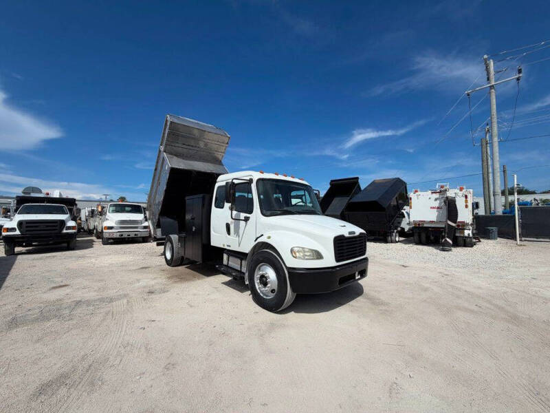 2007 Freightliner M2 106