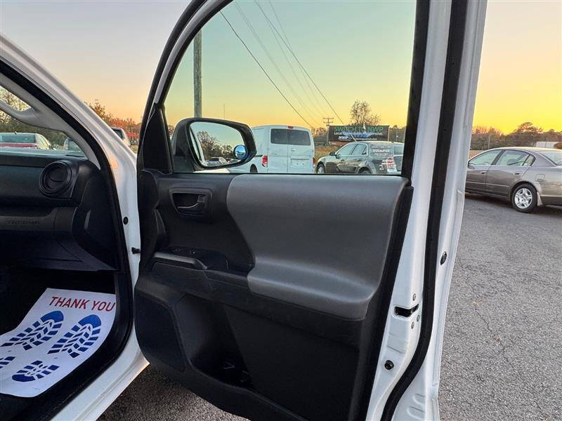 2022 Toyota Tacoma SR