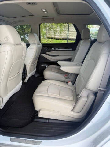 2020 Buick Enclave Essence