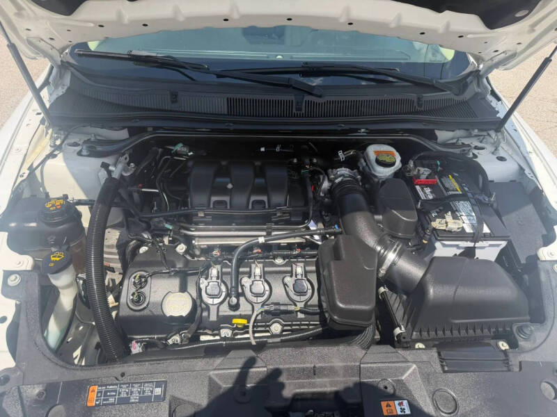 2019 Ford Taurus SEL