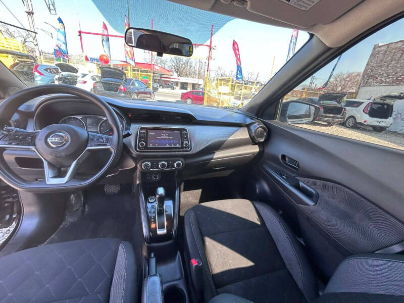 2019 Nissan Kicks S