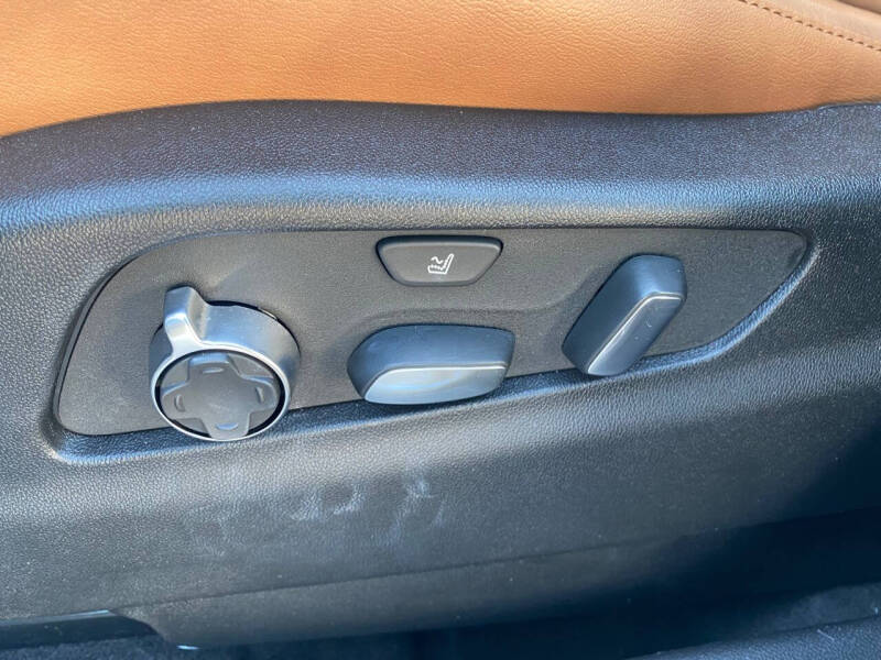 2025 Cadillac XT4 Sport