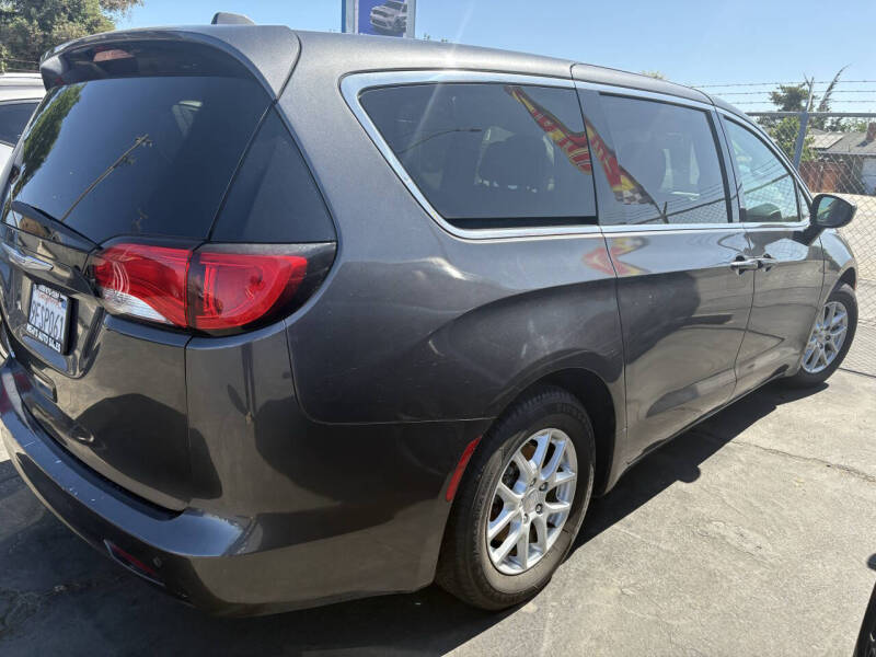 2018 Chrysler Pacifica Touring