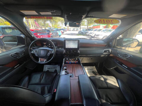 2018 Lincoln Navigator Select