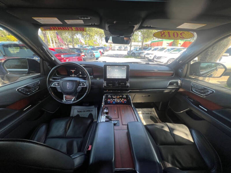 2018 Lincoln Navigator Select