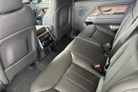 2025 Land Rover Range Rover P530 SE LWB