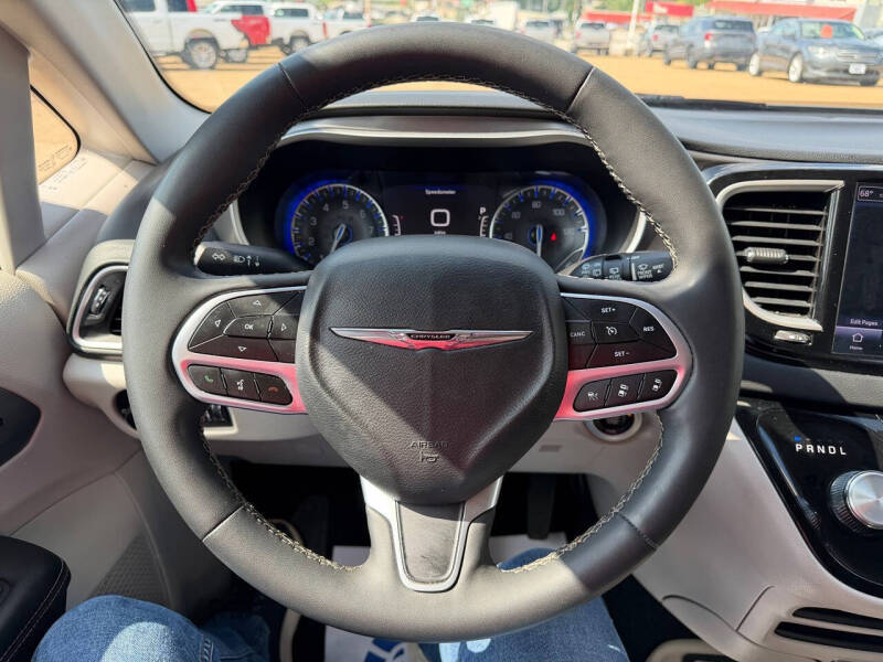 2023 Chrysler Pacifica Touring L